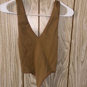 Elegant Tan V-Neck Ribbed Bodysuit
